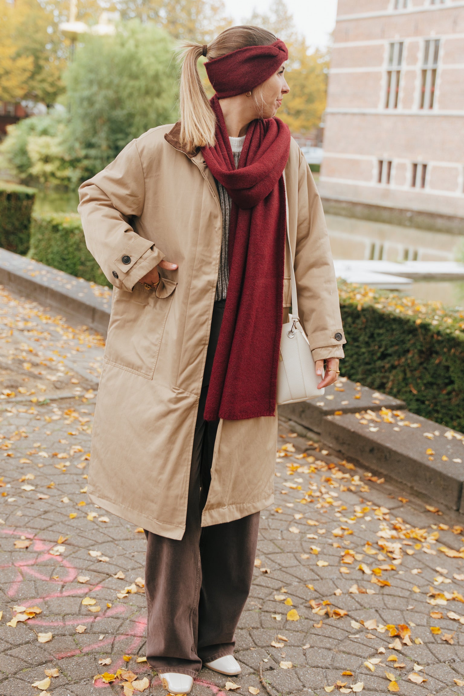 Sanguine scarf burgundy