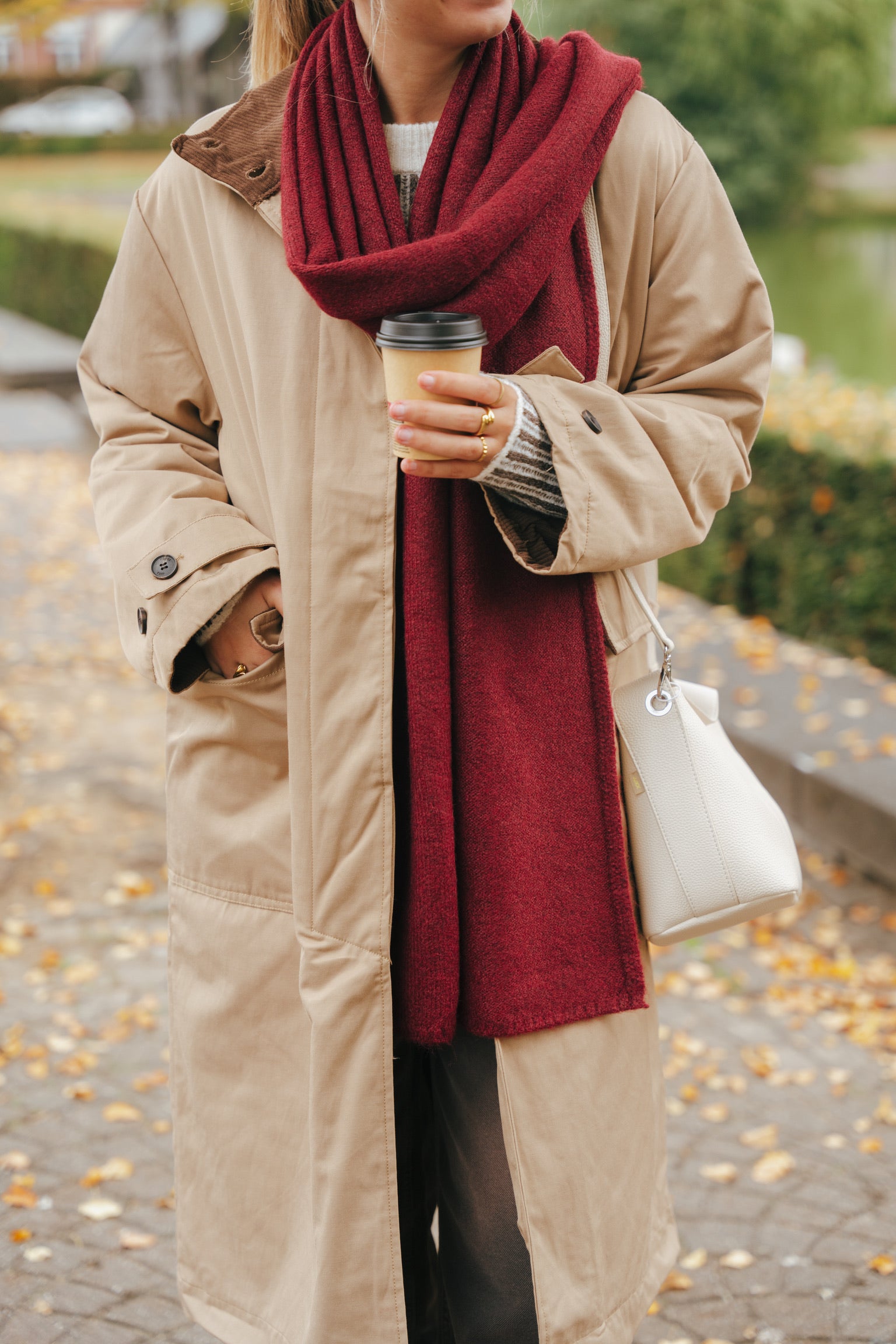 Sanguine scarf burgundy