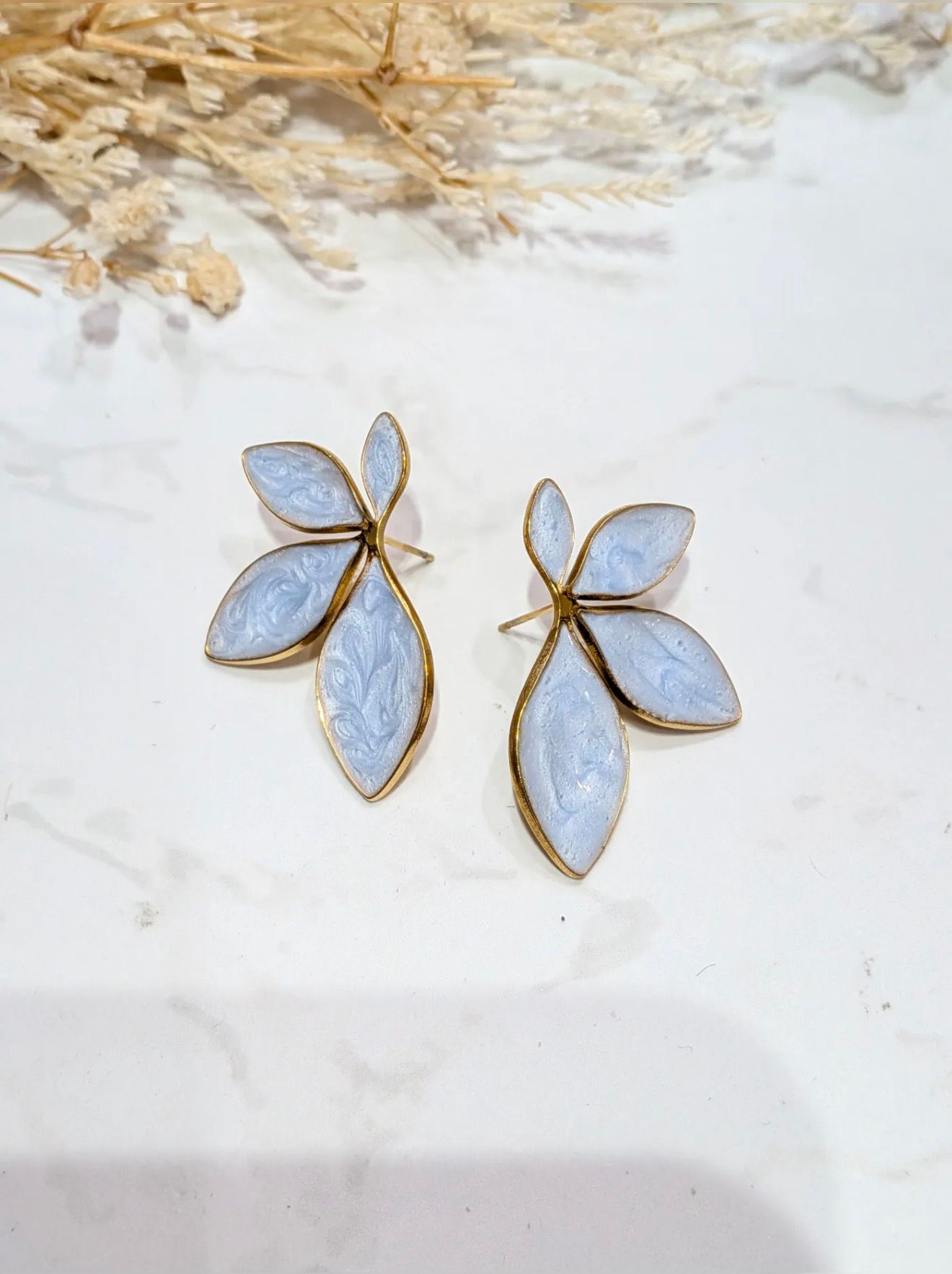 Lily earrings blue