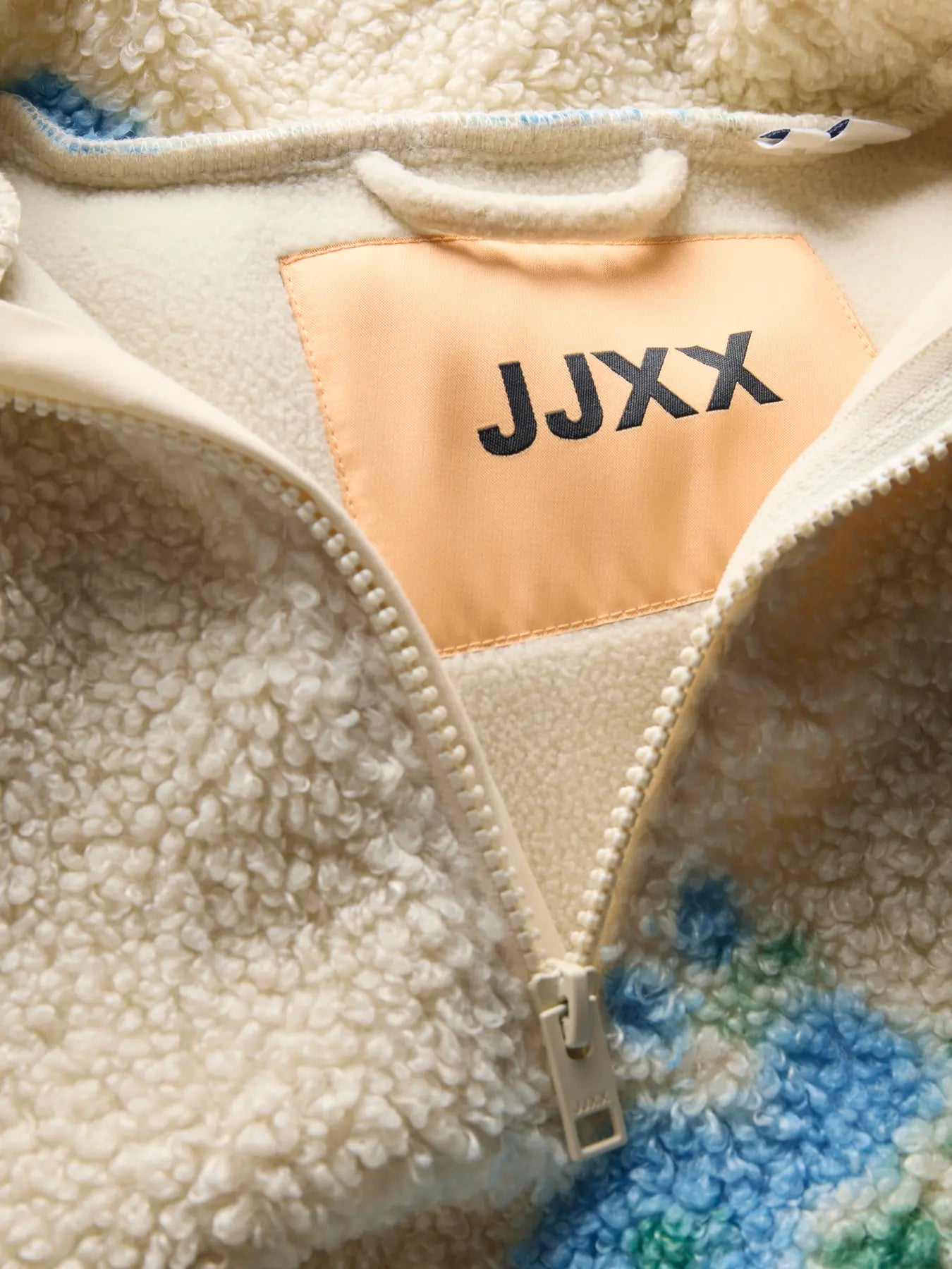 Vera floral halfzip teddy sweater